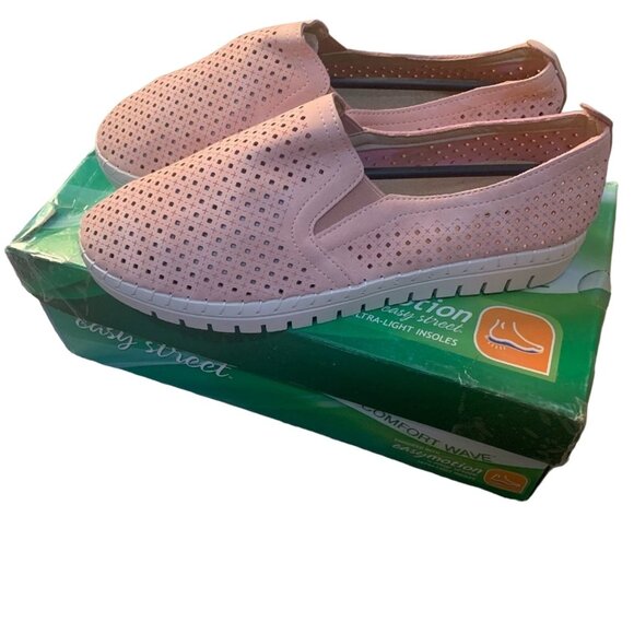 NWT EASY STREET FRESH SLIP ON PERFORATED SNEAKER SHOES BLUSH GORE 7.5 - Picture 1 of 11